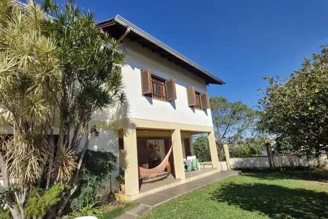 LINDA CASA DISPONÍVEL PARA VENDA NO BAIRRO VILA NOVA EM NOVO HAMBURGO!